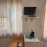 Maris Guest house