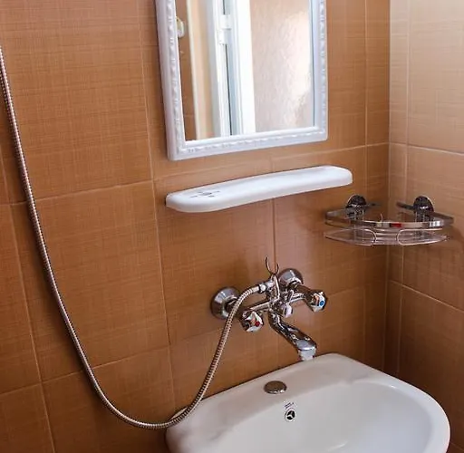 Guest house Maris Obzor